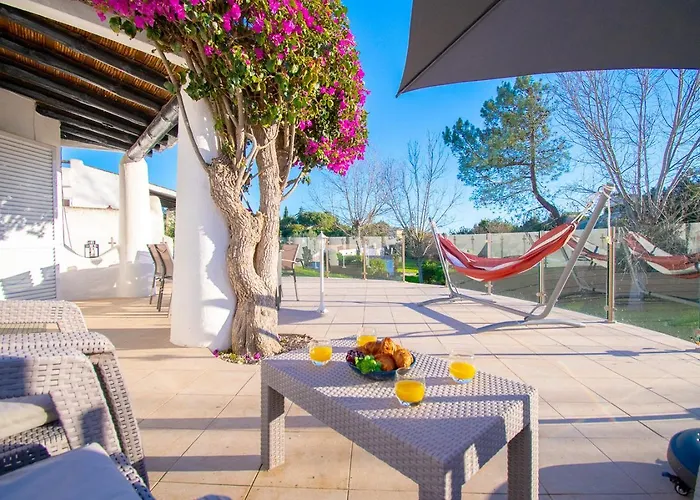 C65 Quinta Do Paraiso - Charming 2-Bedroom Bungalow